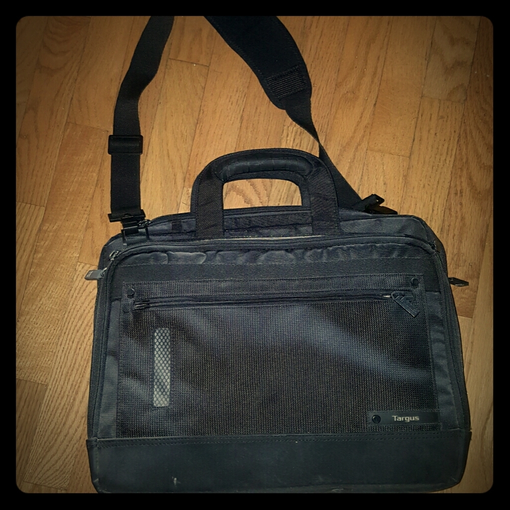 Targus Revolution laptop briefcase